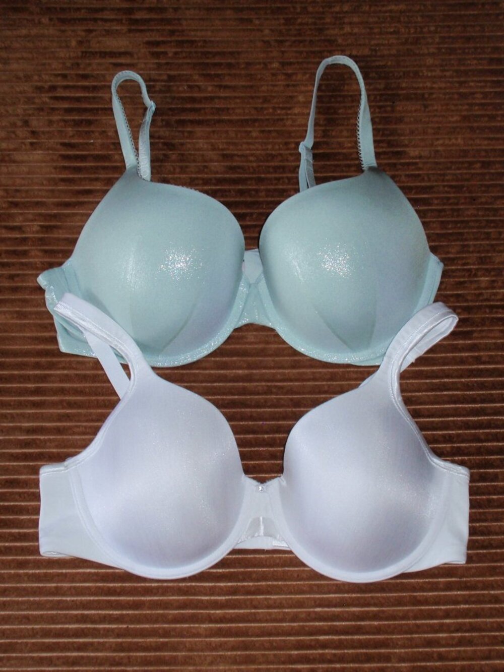 Lot of 2 36D Victoria Secret Vanity Fair Body Perfect Shape Illumination Bra